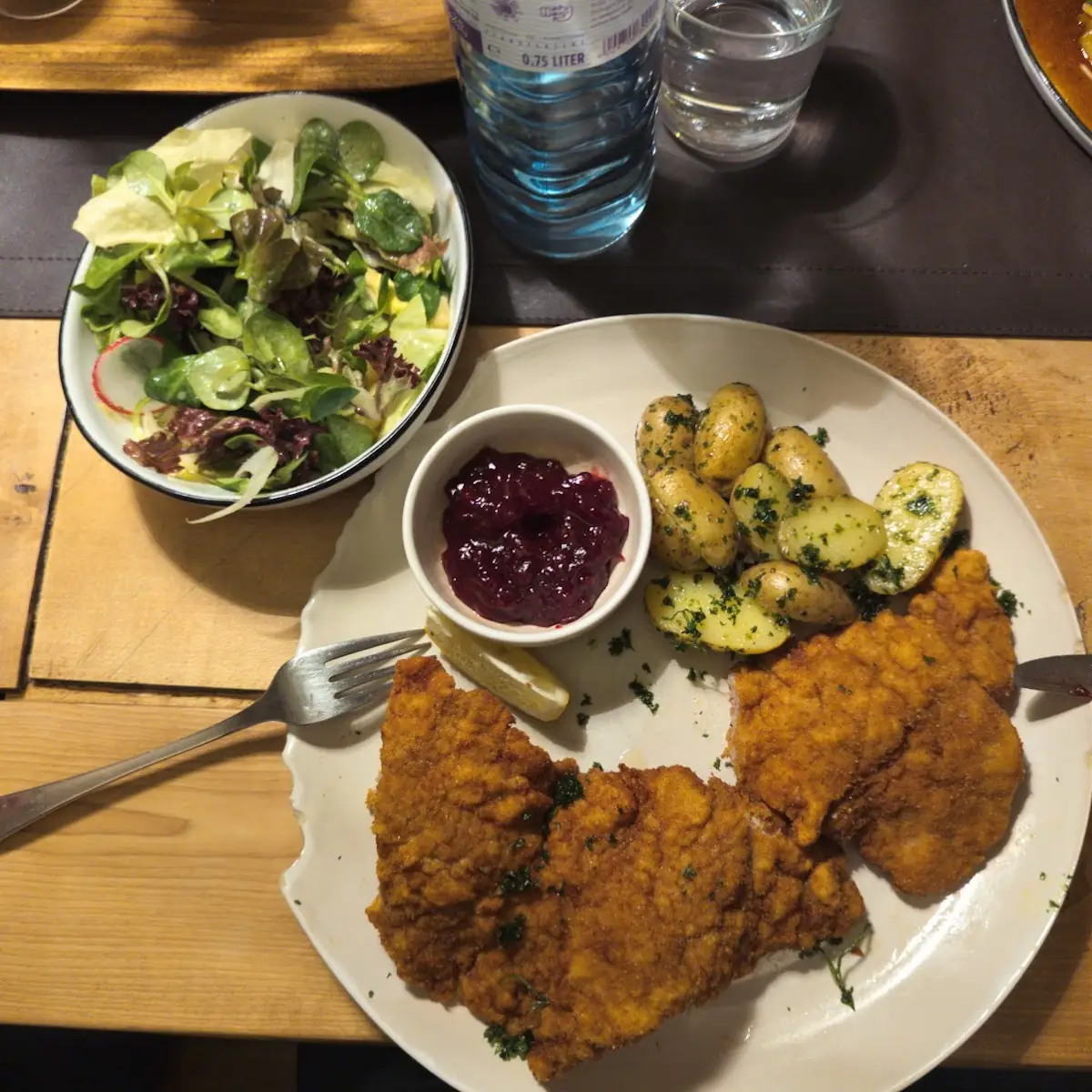 Kalbsschnitzel Mit Petersilie-kartoffeln