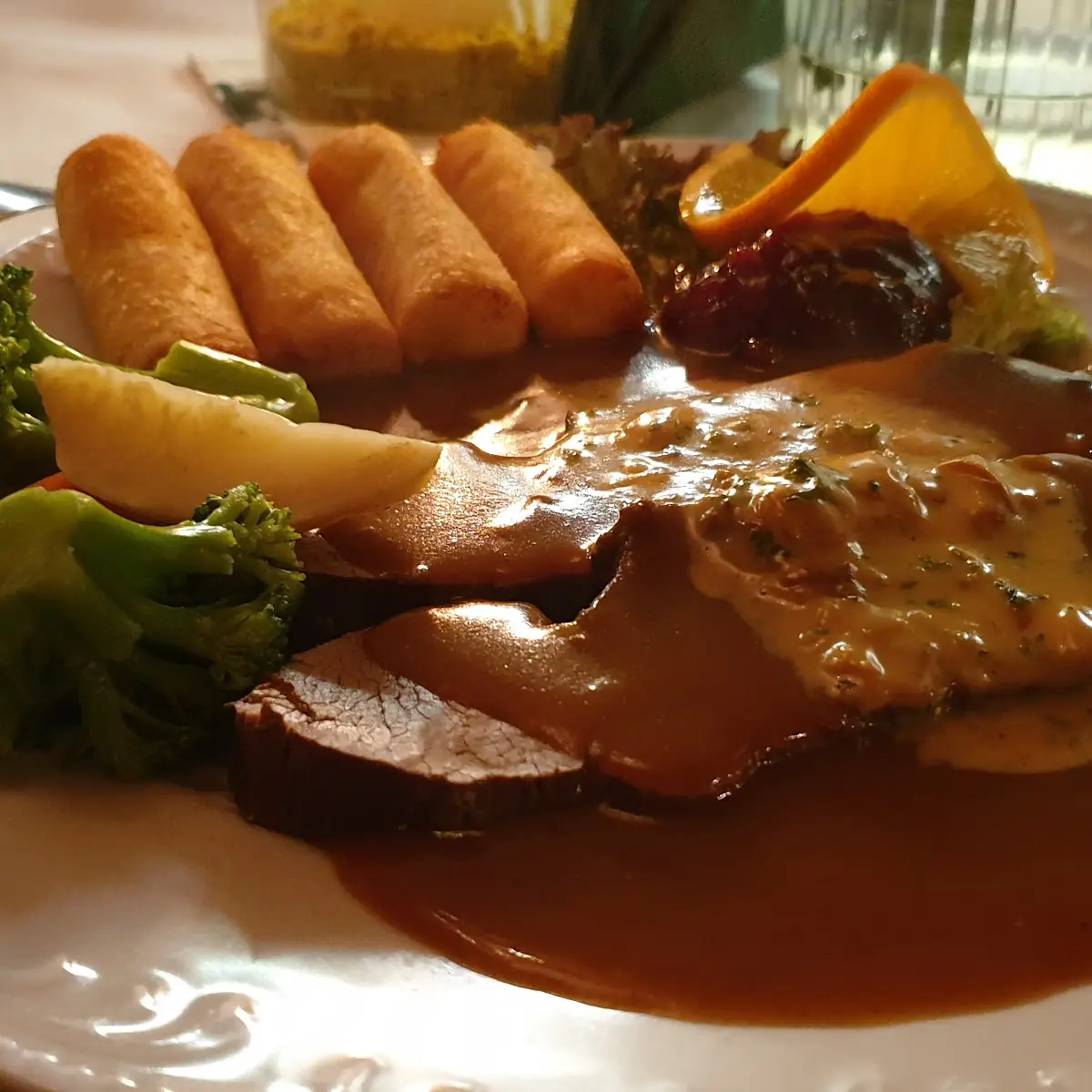Hirschbraten Mit Kroketten