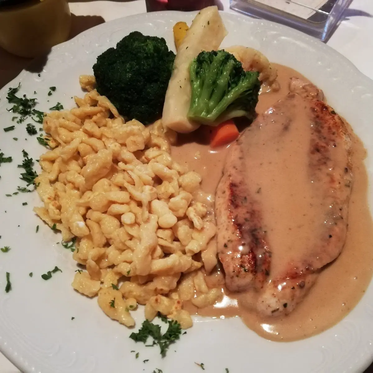 Putensteak Mit Spätzle