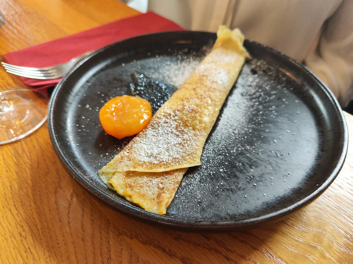 Palatschinken Mit Pfirsich