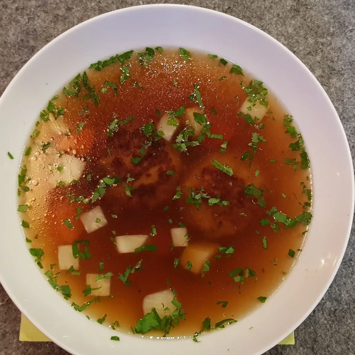 Kaspressknödelsuppe