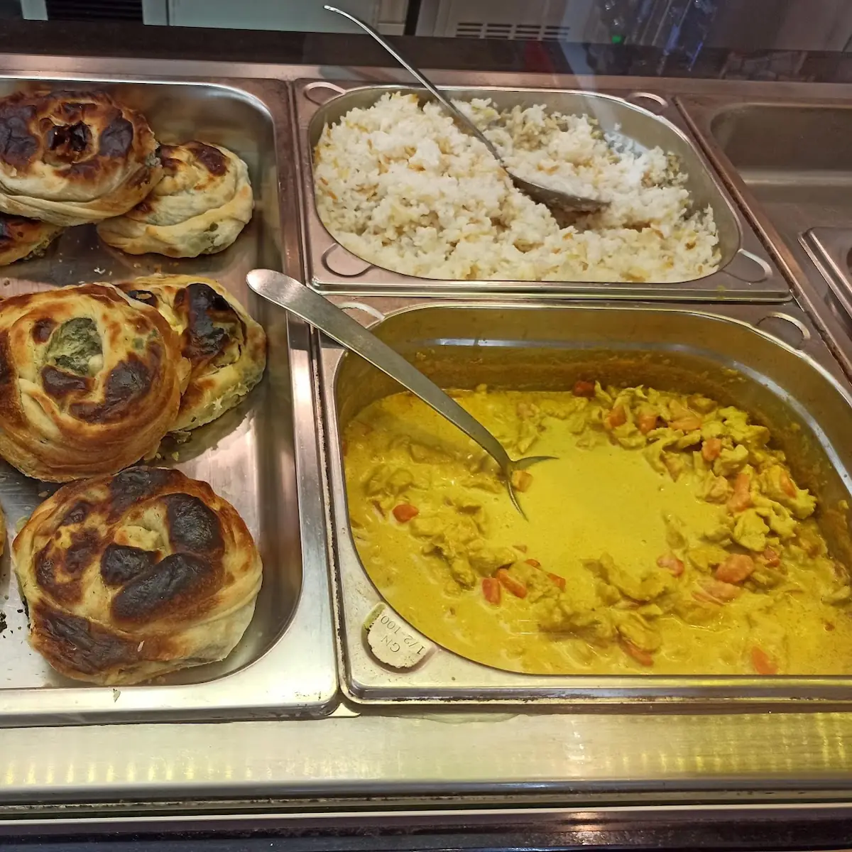 Spinatbörek Hühnercurry