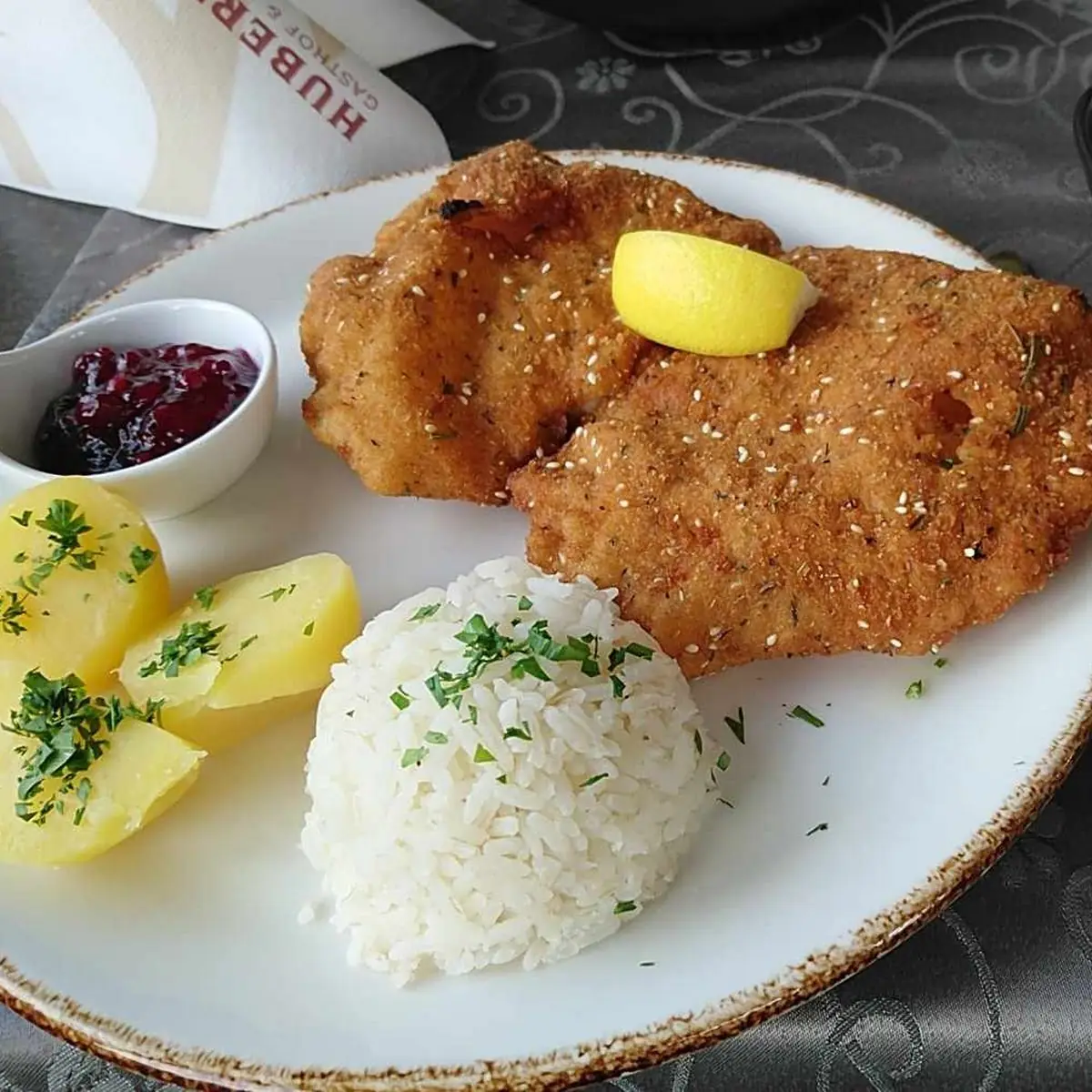 Kalbschnitzel Mit Kartoffel Und Reis