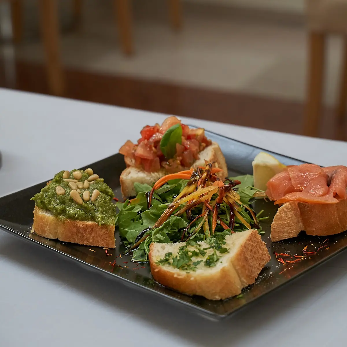 Viererlei Bruschette Nach Art Des Hauses
