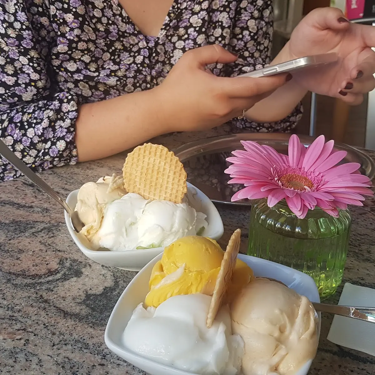 Furuhtiger Eis