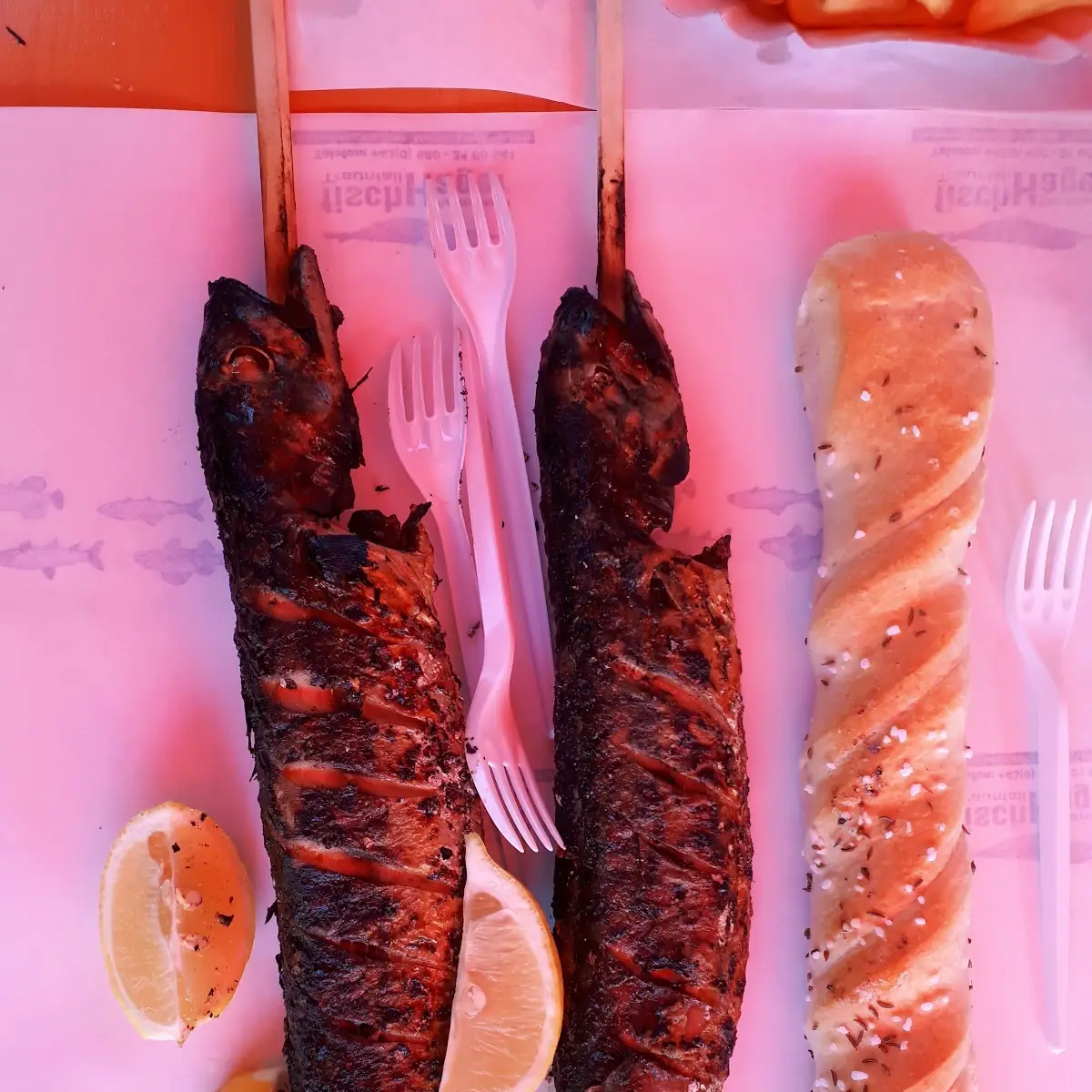 Steckerlfisch Mit Knobistangerl