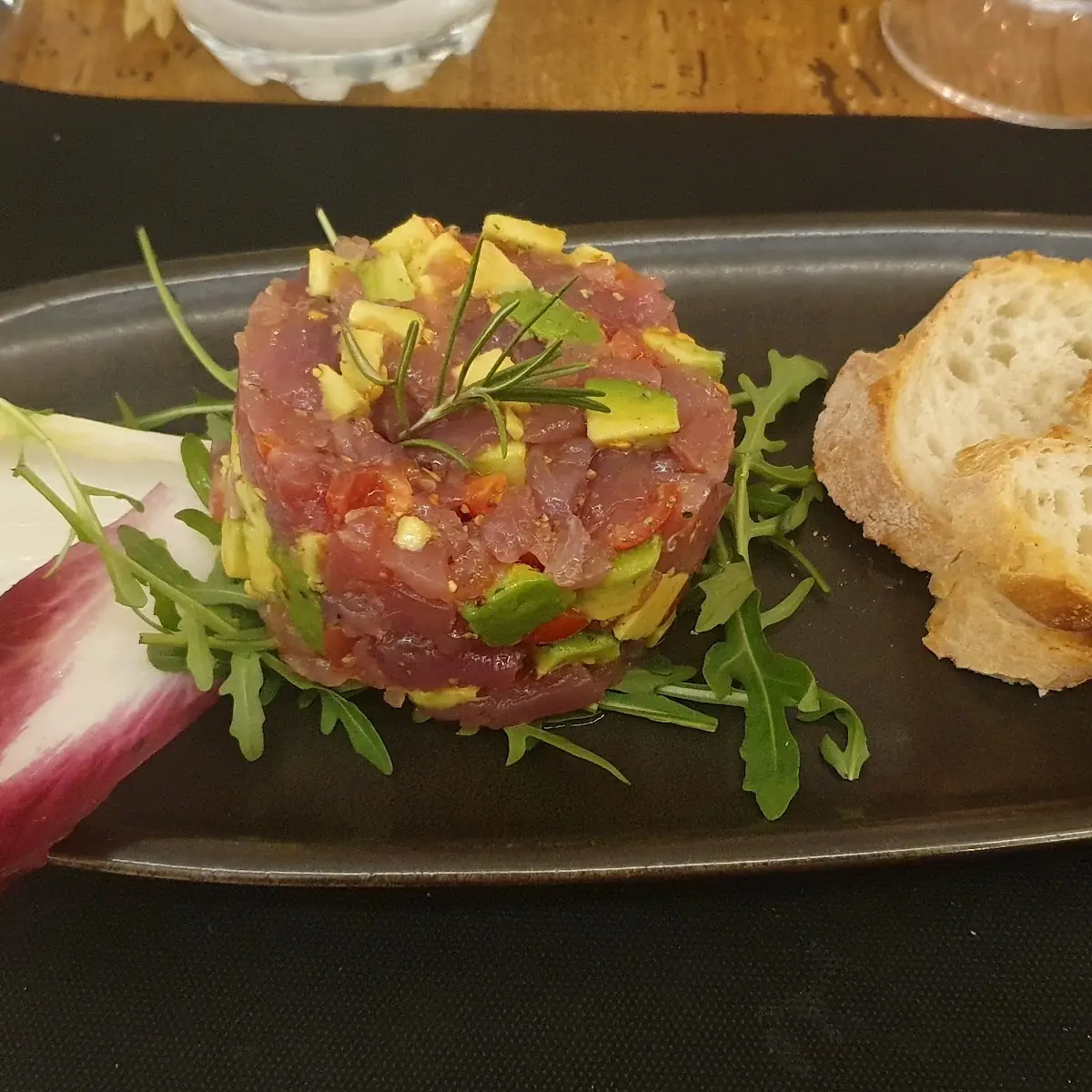 Thunfisch Avocado Tatar