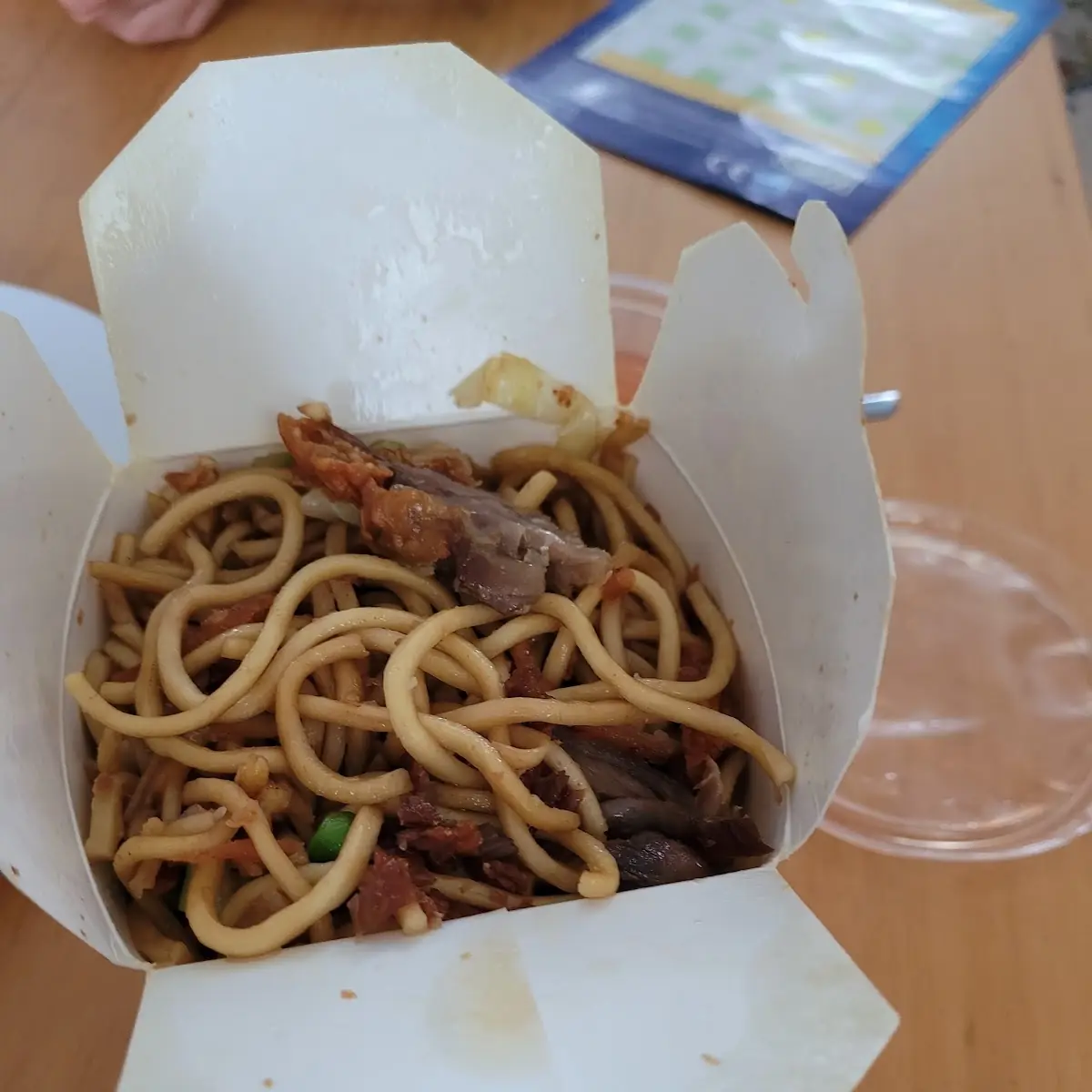 Reis-Box mit knusprigem Huhn