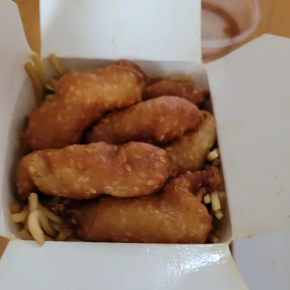 Nudelbox Mit Sesamhuhn
