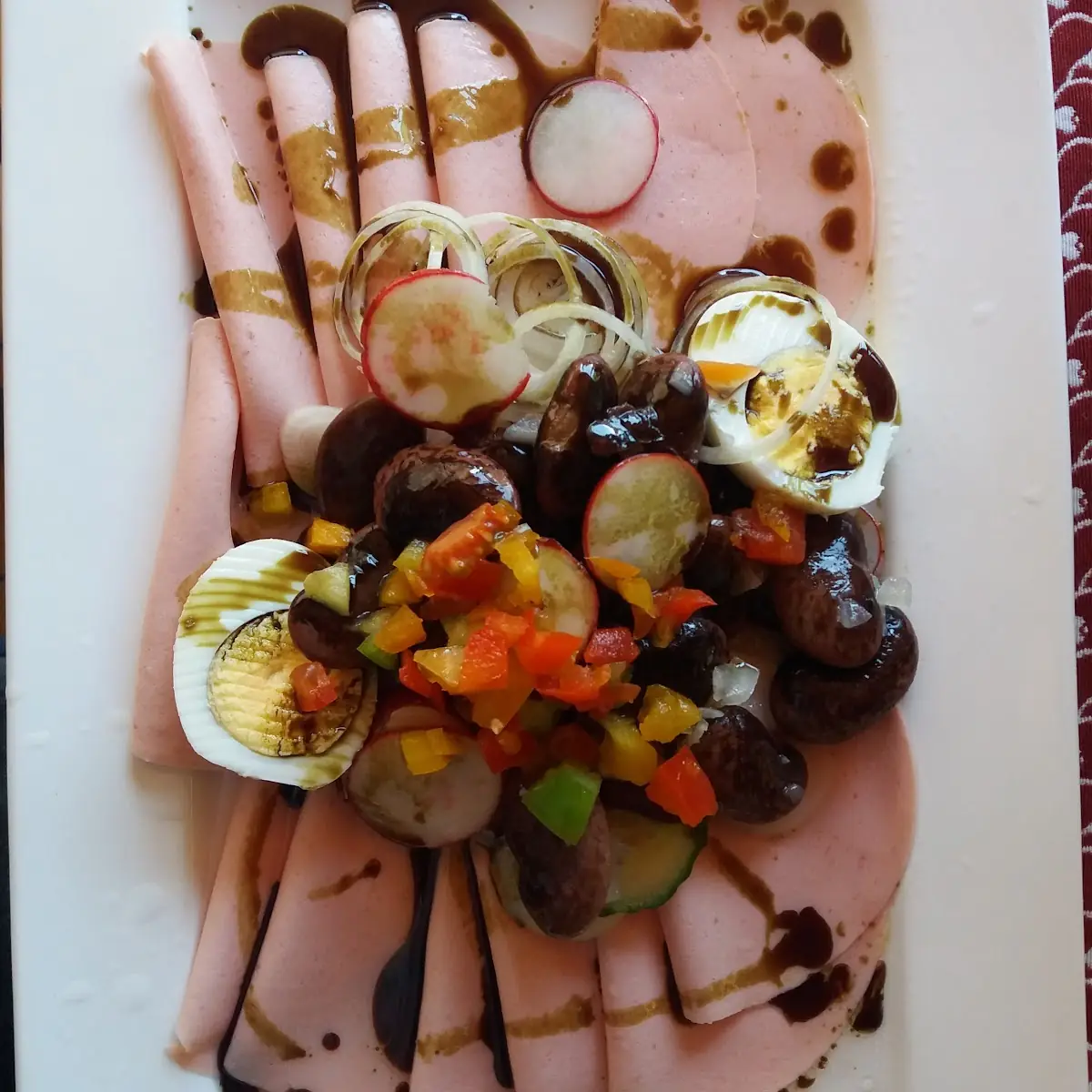 Saure Extrawurst Mit Käferbohnen