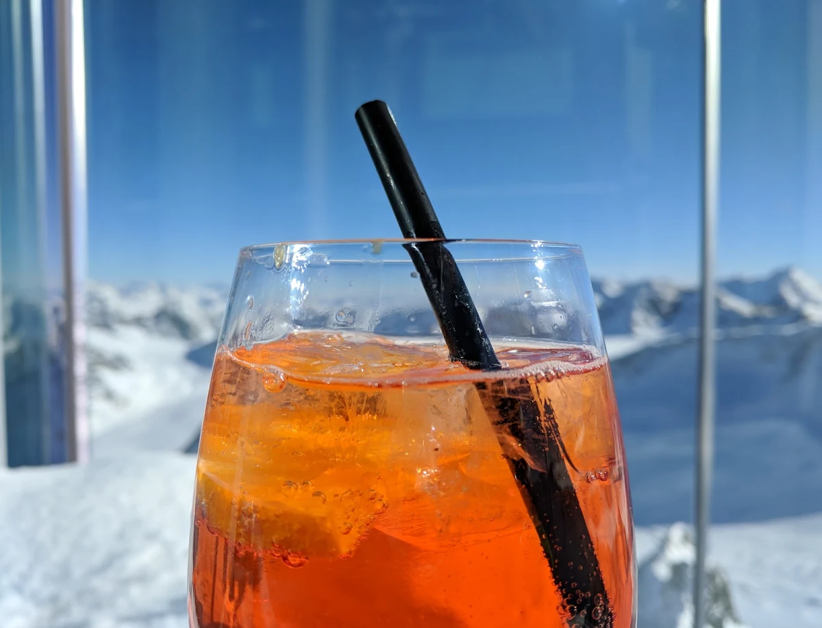 Aperol Spritz Ve Výšce 3440 M Chutná Skvěle