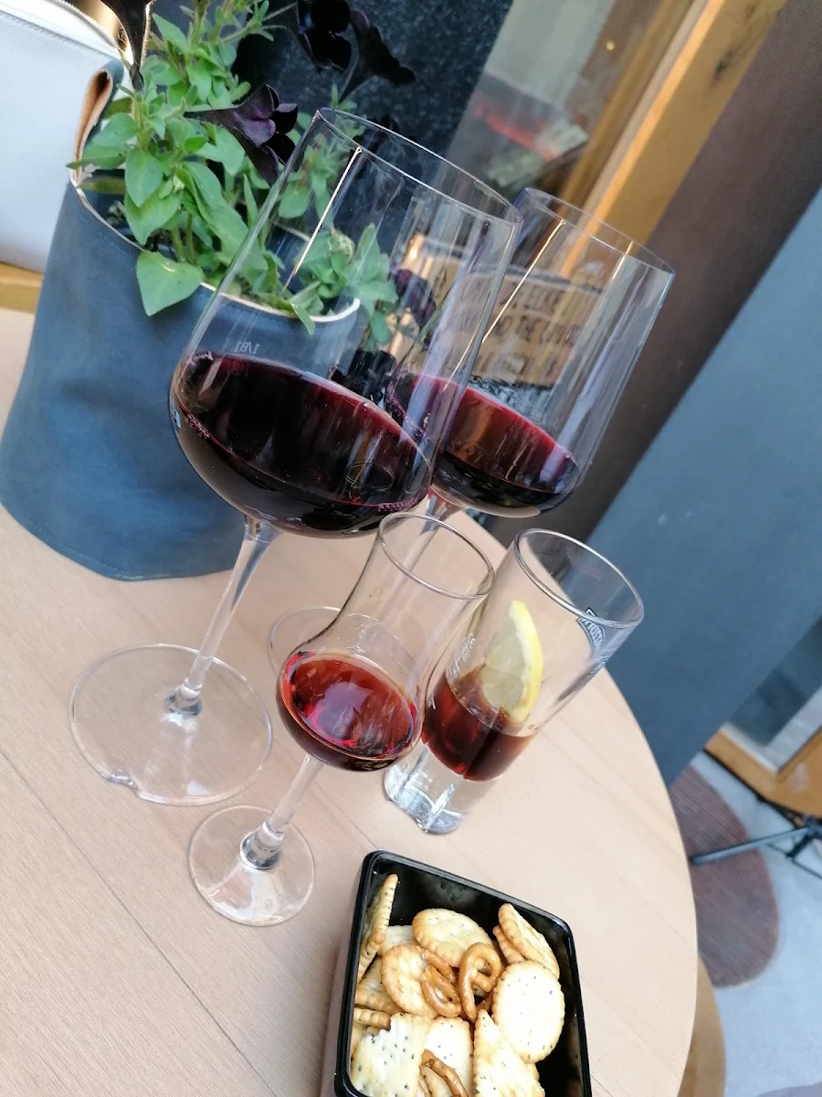 Ramazzotti Mit Eis Und Zitrone Schoko Chilli Einen Guten Rotwein