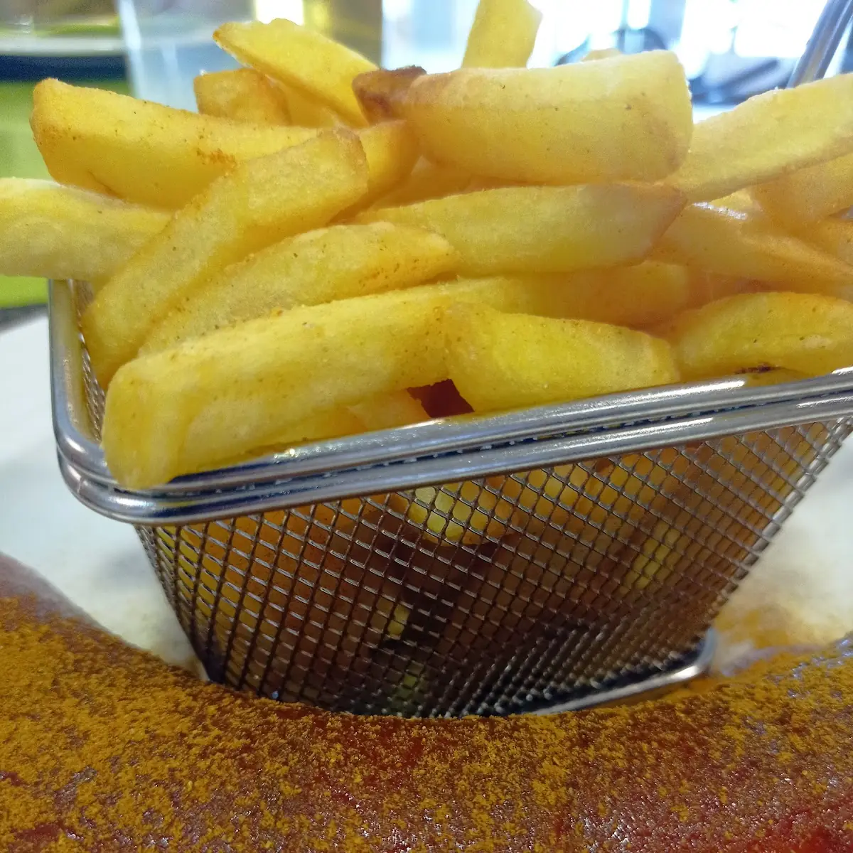 Currywurst Mit Pommes Frites
