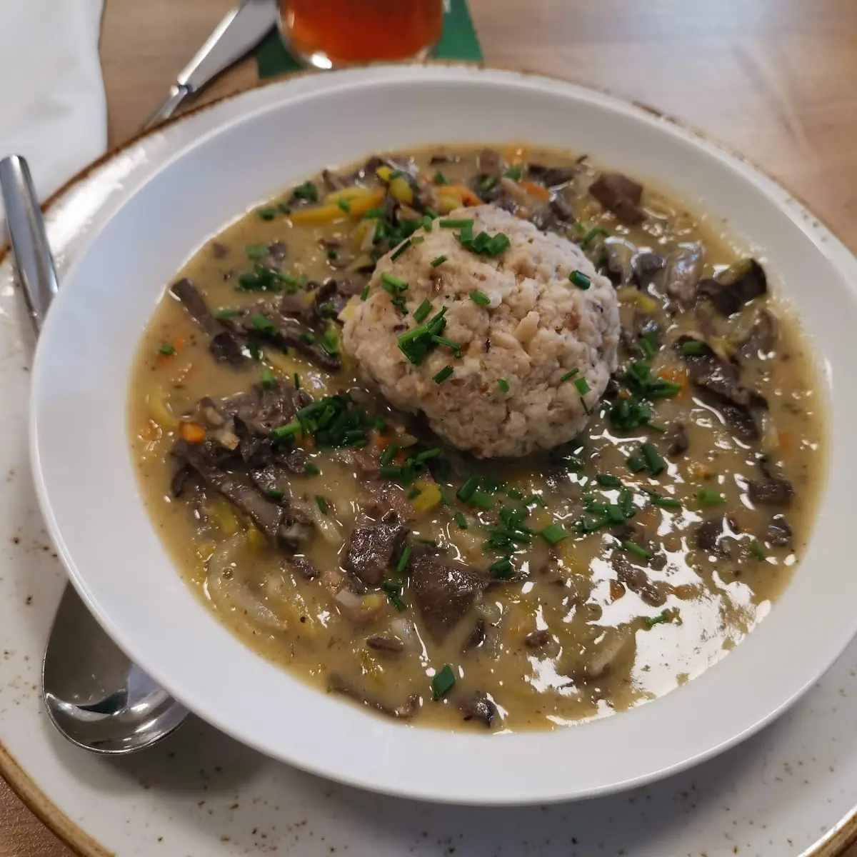 Büschel Mit Knödel