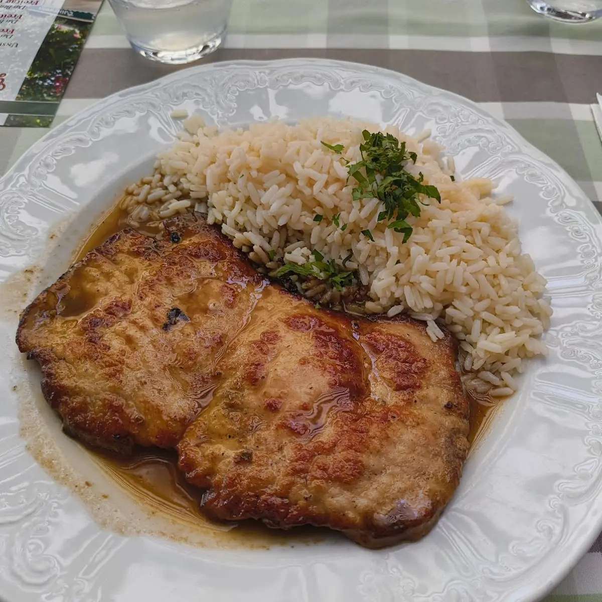 Naturschnitzerl Mit Reis