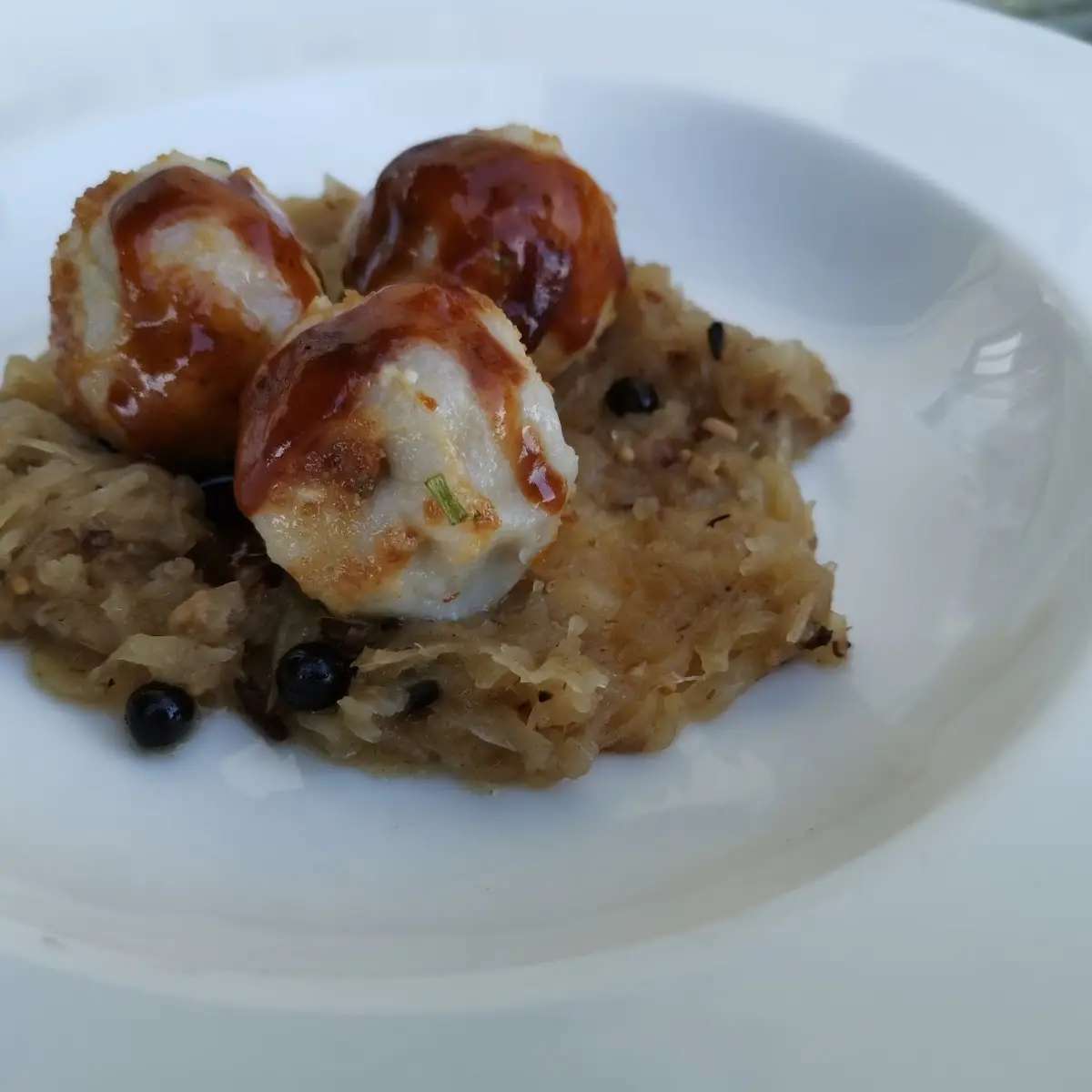 Grammelknödel Auf Bierkraut