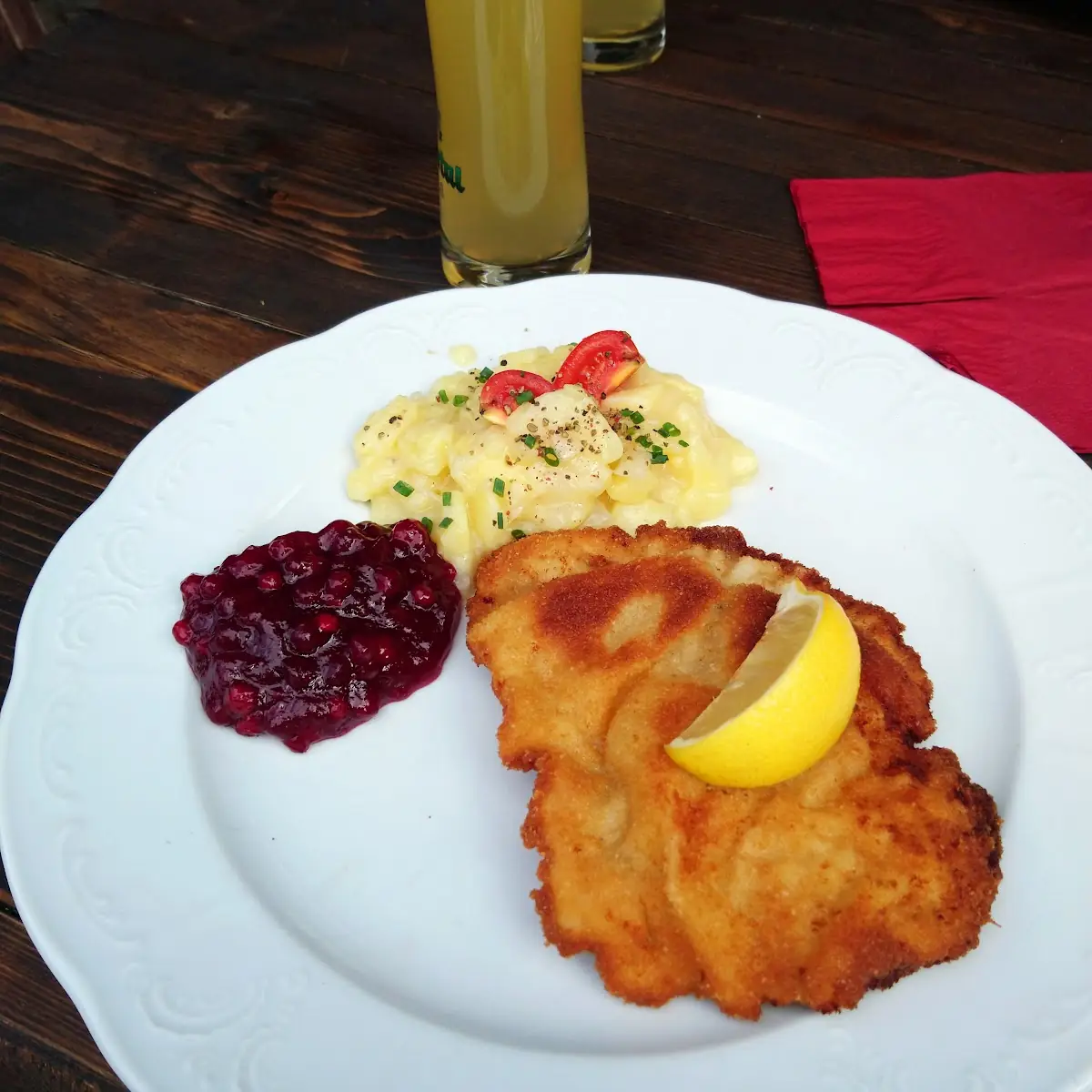 Wiener Schnitzel Mit Erdäpfelsalat