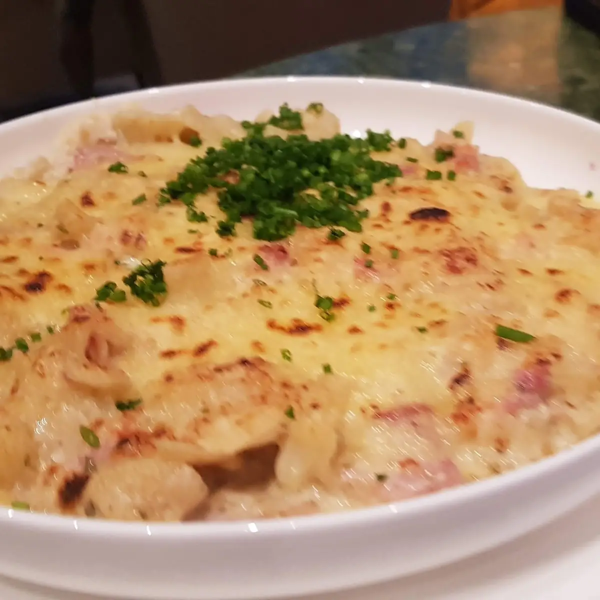 Gratinierte Schinkenfleckerl