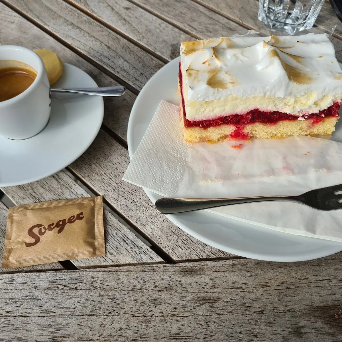 Himbeerschaumtorte