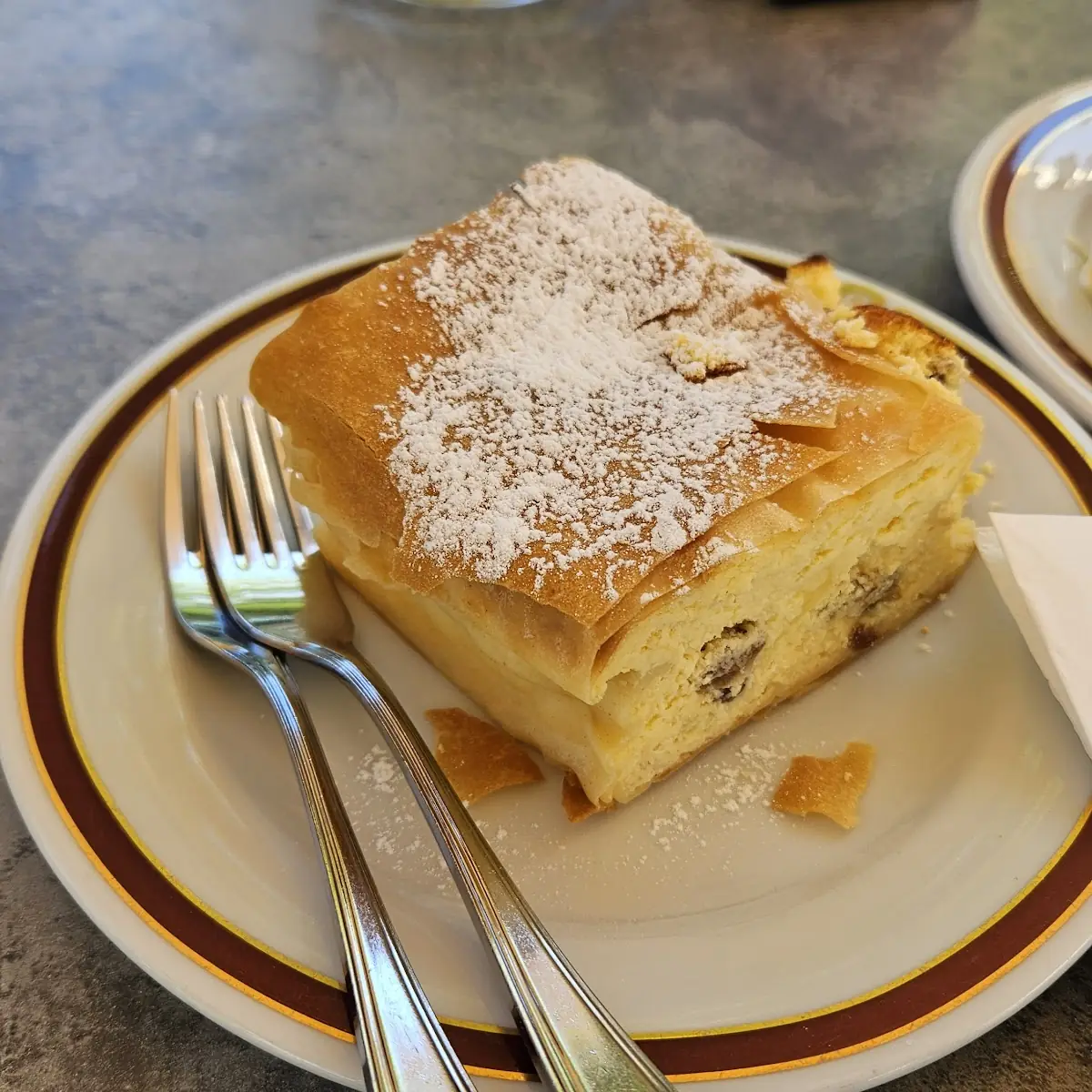 Wiener Apfelstrudel