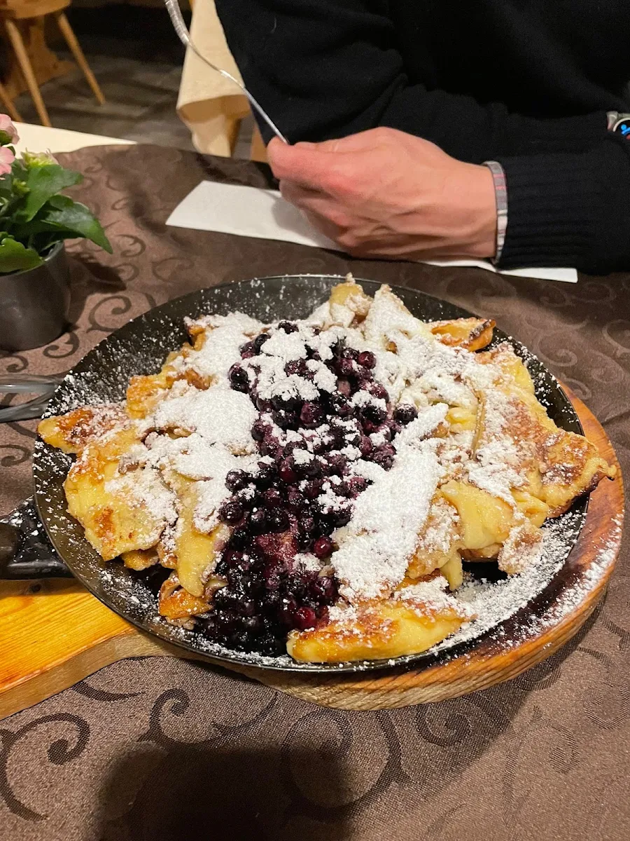 Kaiserschmarrn Mit Beeren