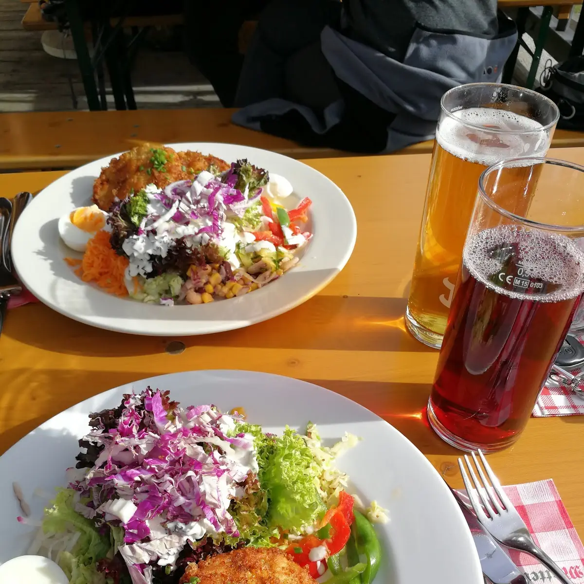 Kaspressknödel Mit Salat