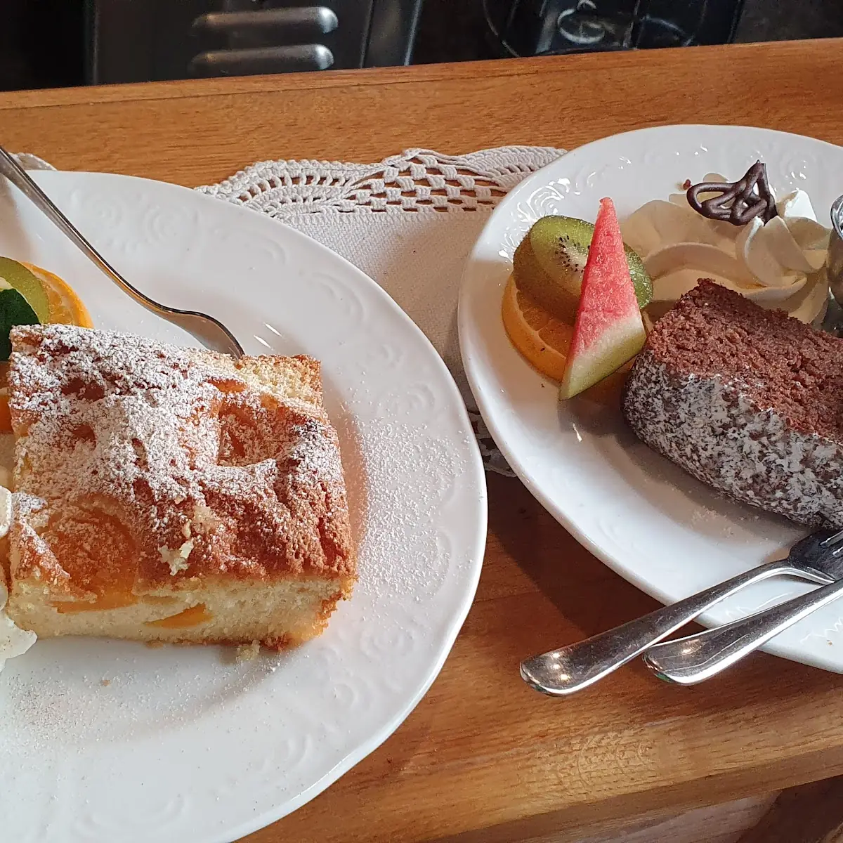 Marillen Und Hüttenkuchen