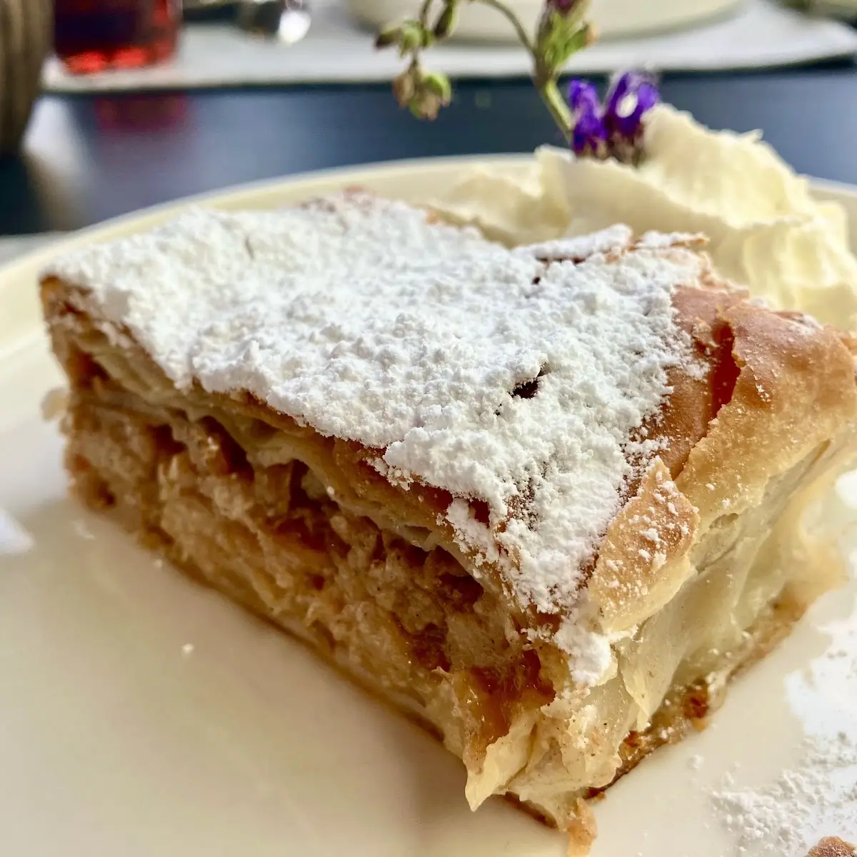 Apfelstrudel