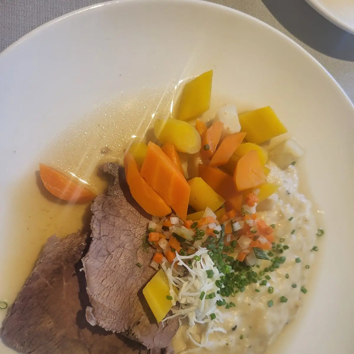 Gekochtes Rindfleisch Mit