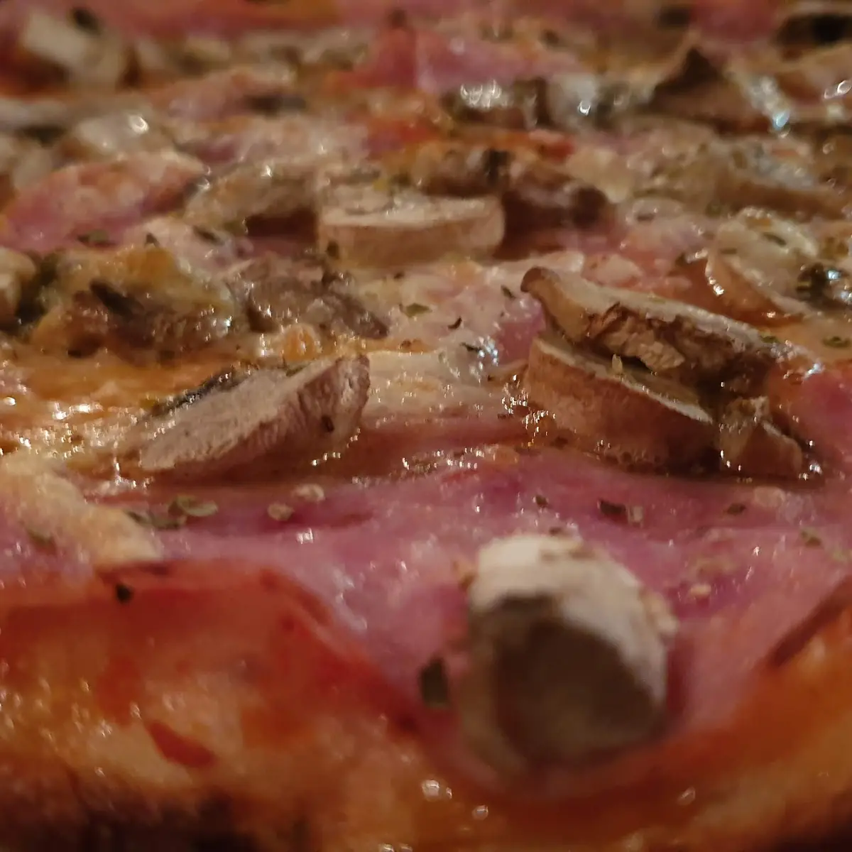 Pizza Regina