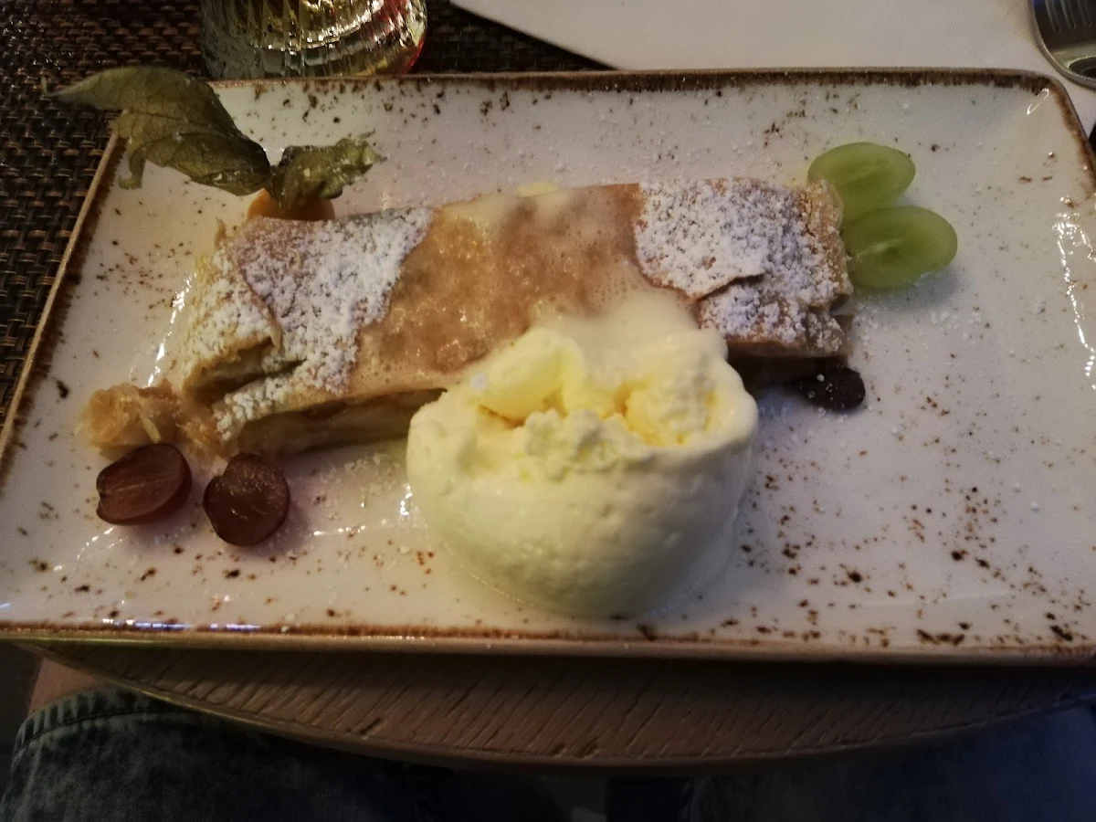 Apfelstrudel