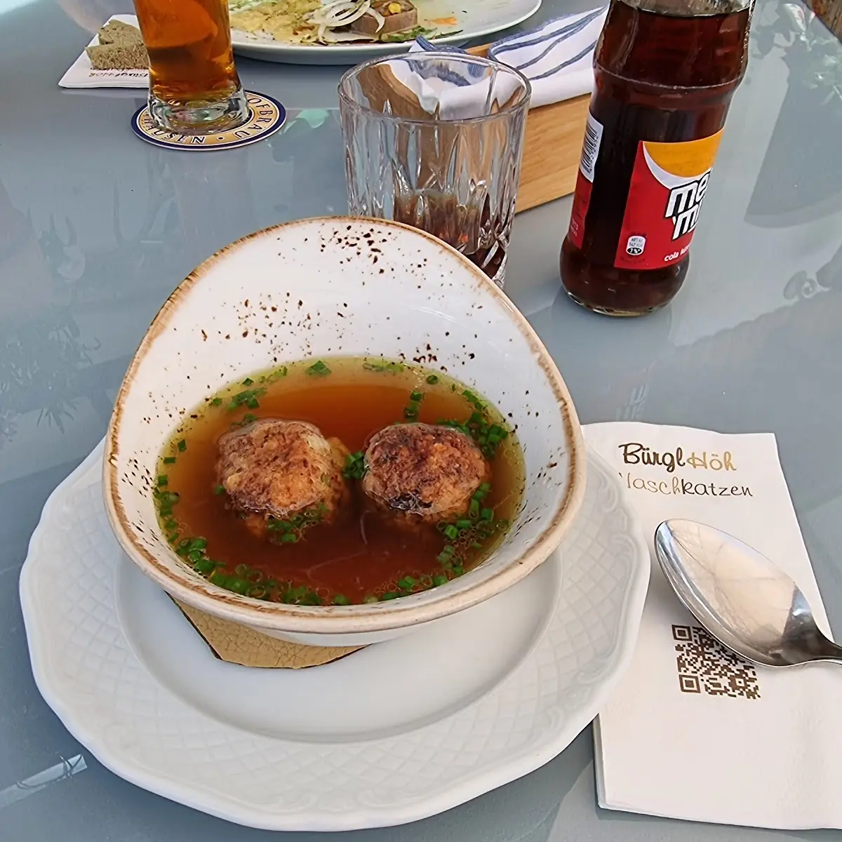 Leberknödelsuppe