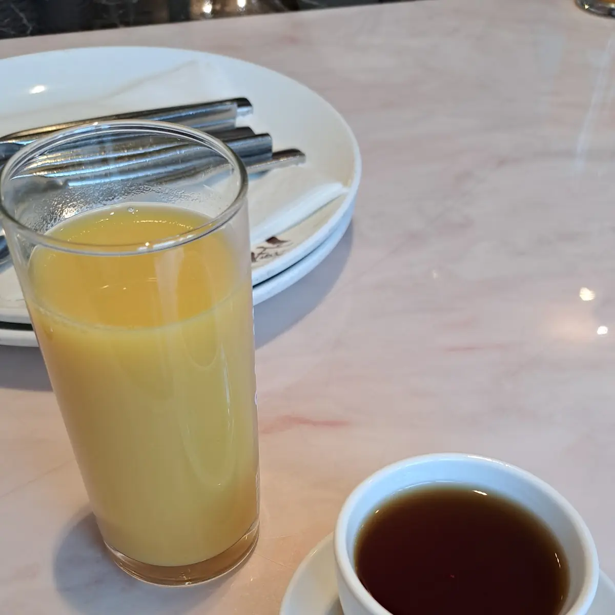 Pflaumenwein Und Mandarinenwein