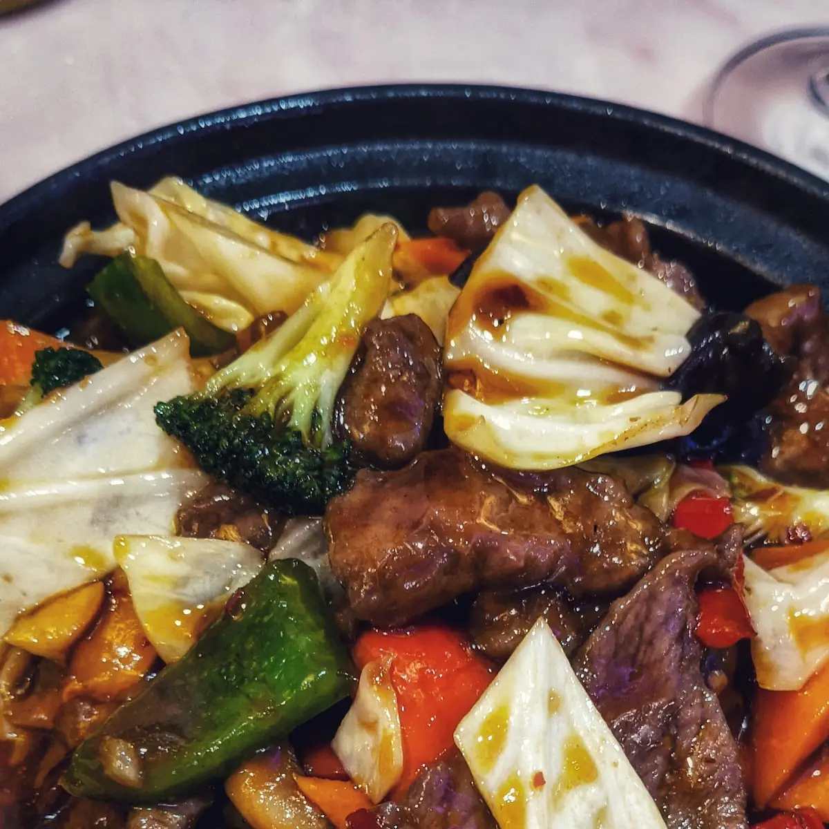 Rindfleisch Nach Thai Art Sha Guo