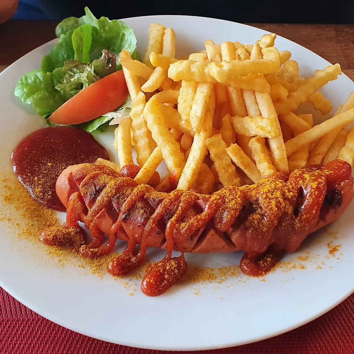 Currywurst Mit Pommes Frites