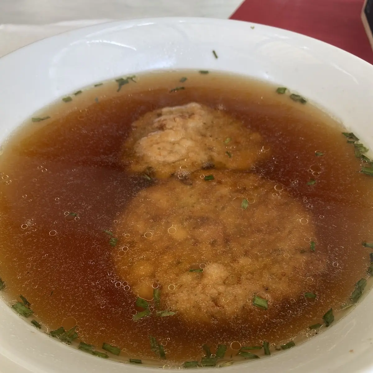 Kaspressknödelsuppe
