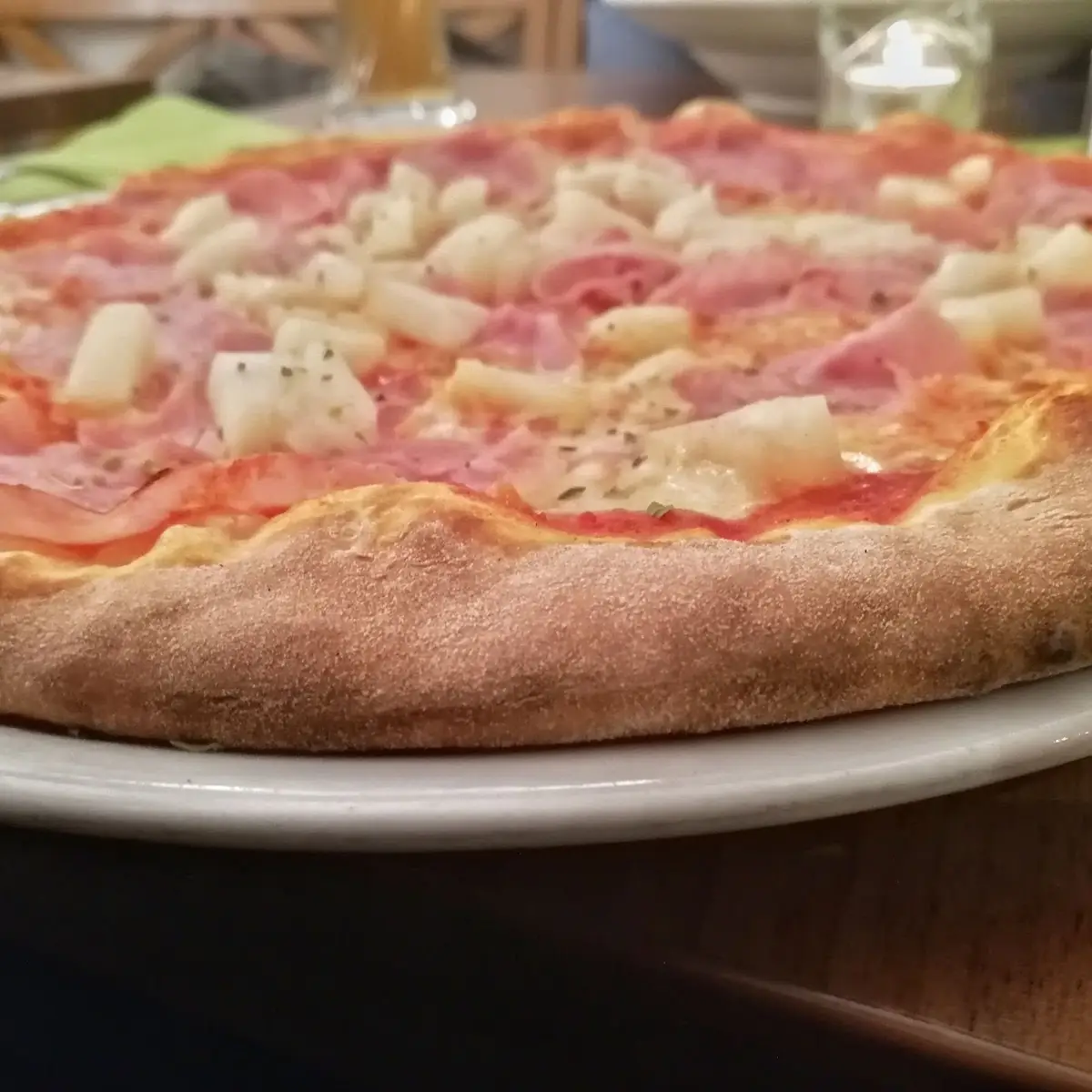 Offenpizza Hawaii
