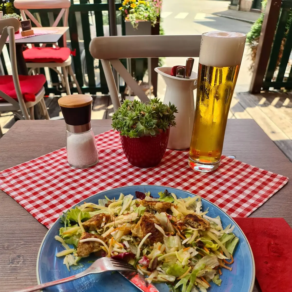 Fitnesssalat Kaspress Auf Blattsalat