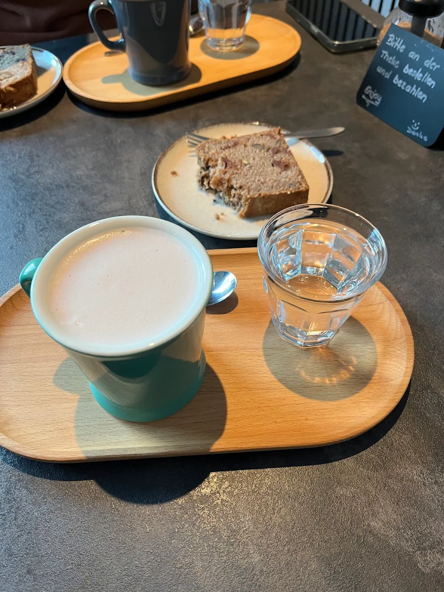 Highlights, Mell's Coffee
