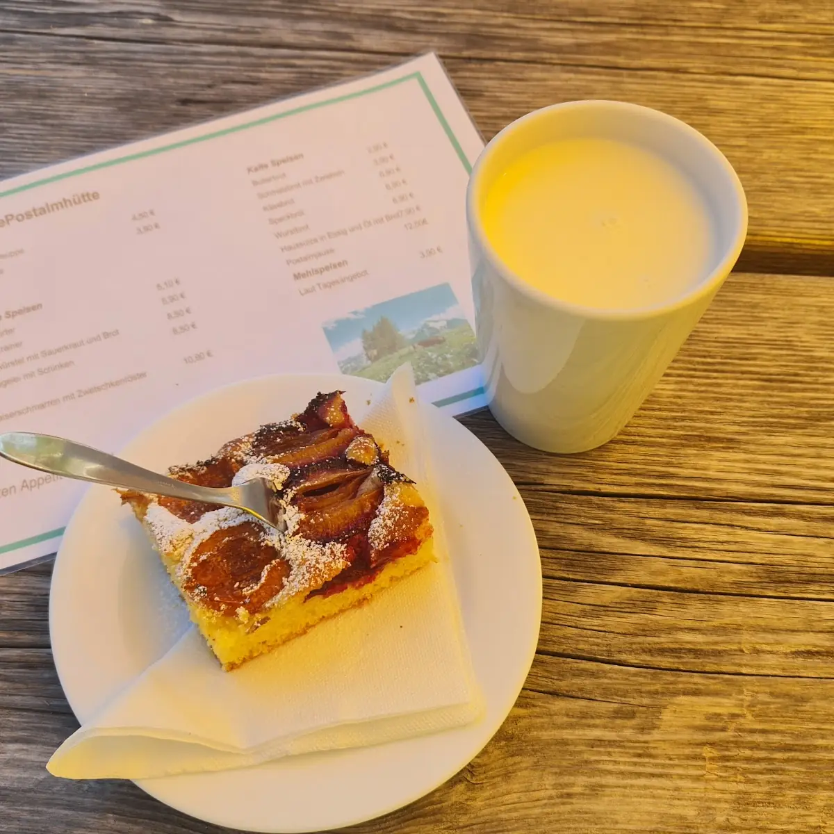 Almmilch Und Zwetschgenfleck Pflaumenkuchen