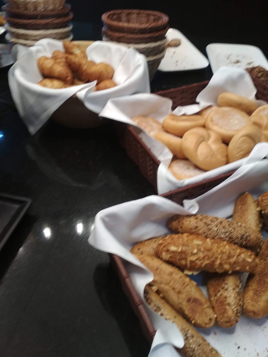 Long Bread with Cheese