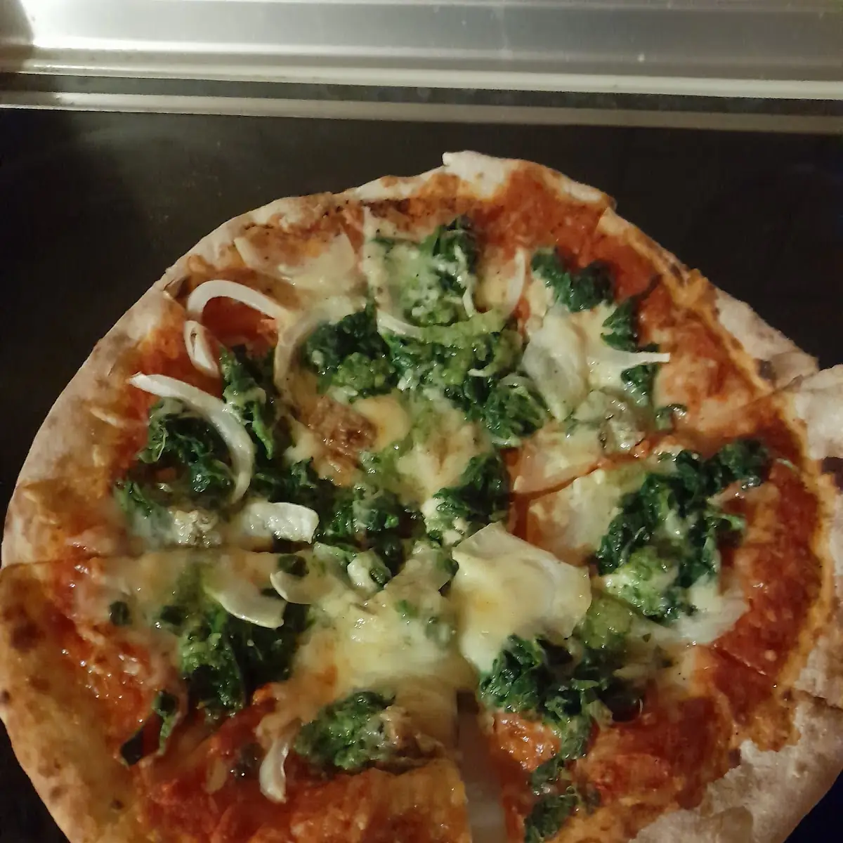 Spinat Gorgonzola Pizza Extra Zwiebeln Und Knoblauch Super Gut