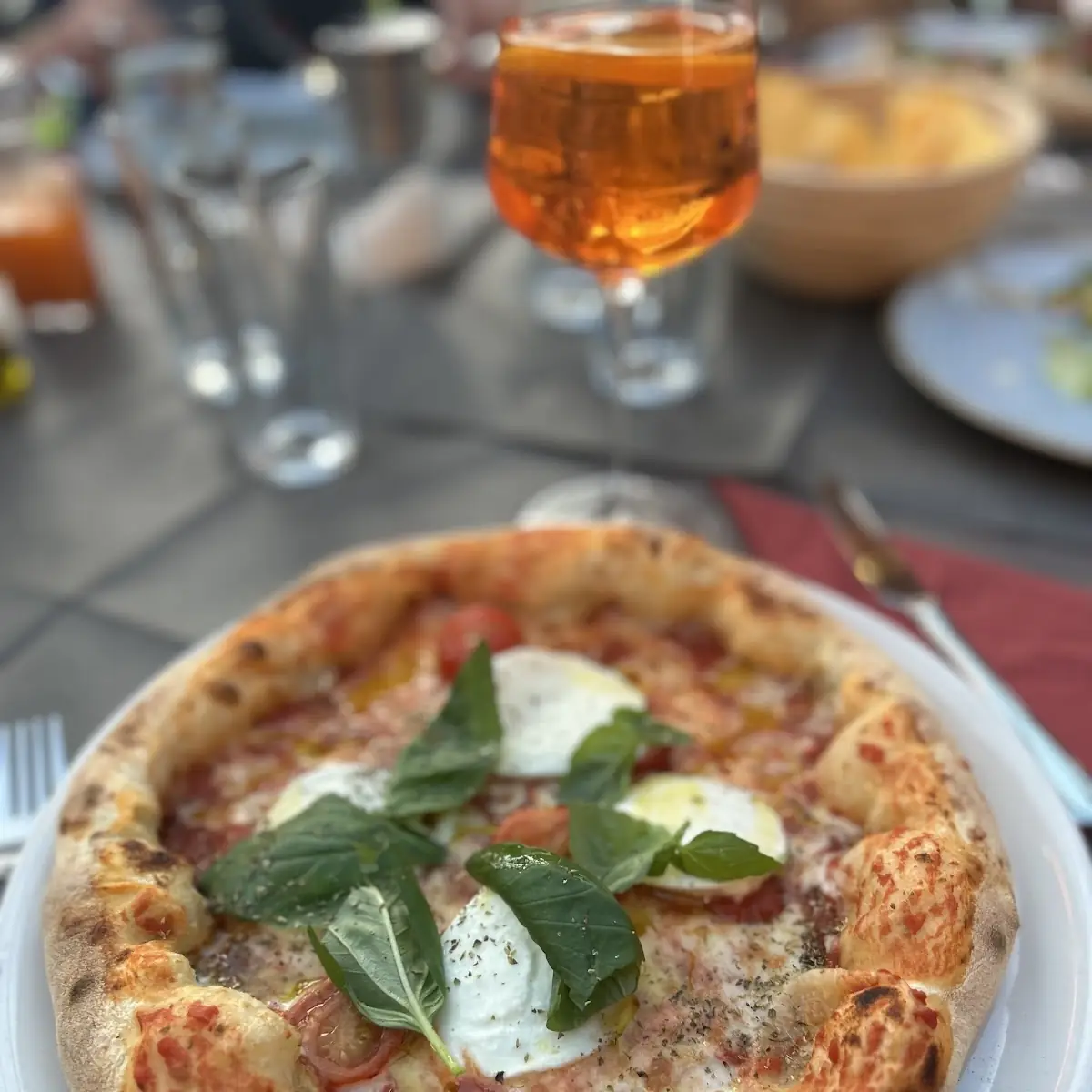 Pizza Margherita Alla Napoletana