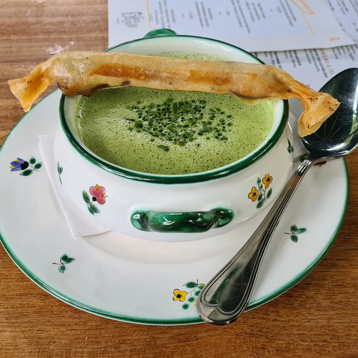 Brennesselschaumsuppe