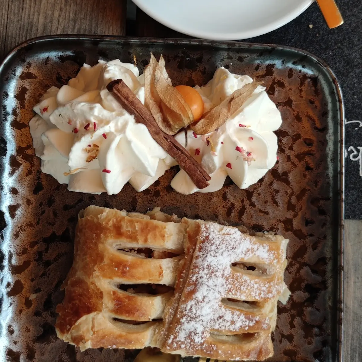 Apfelstrudel