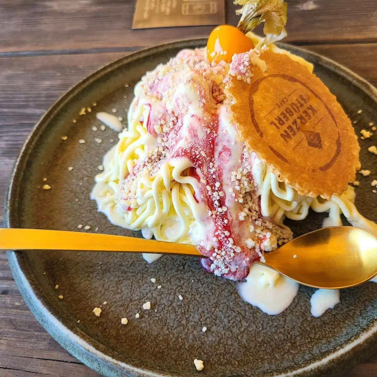 Spaghetti Eis
