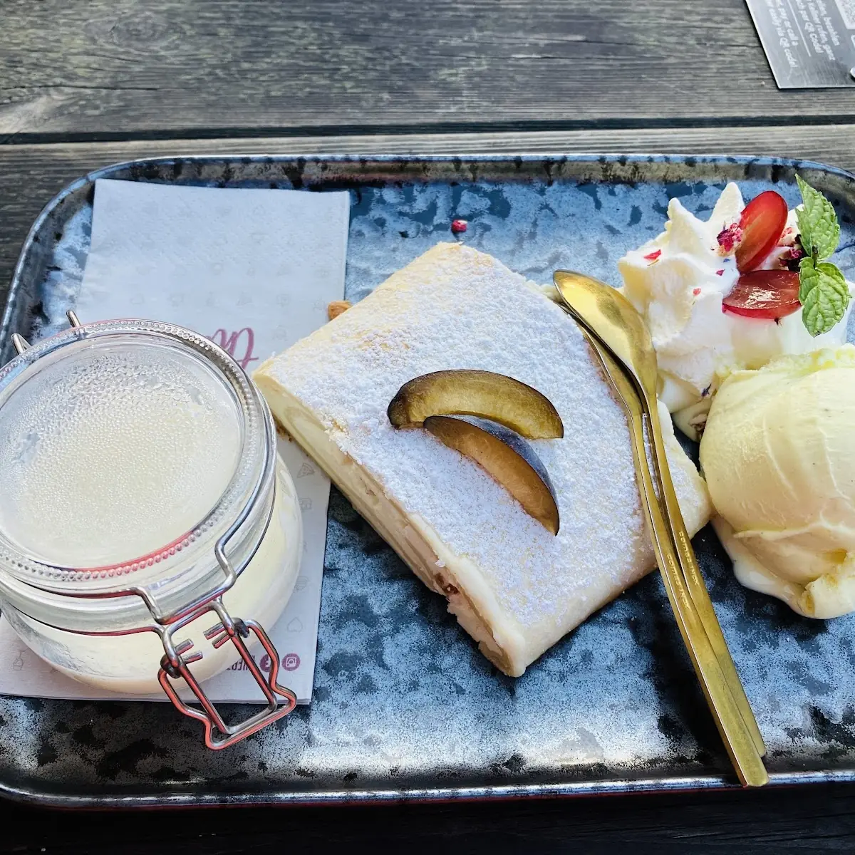 Topfenstrudel