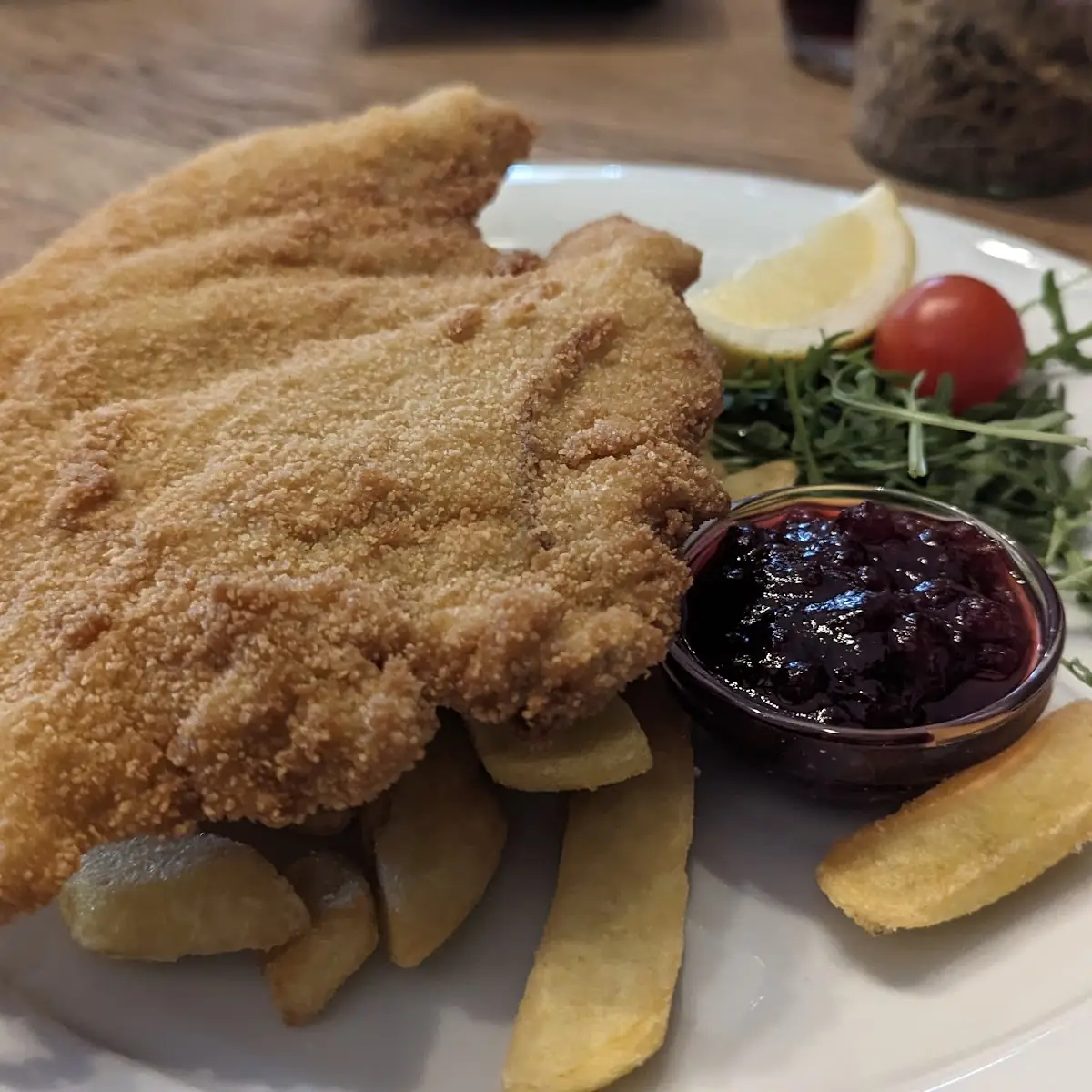 Wiener Schnitzel Mit Pommes Frites