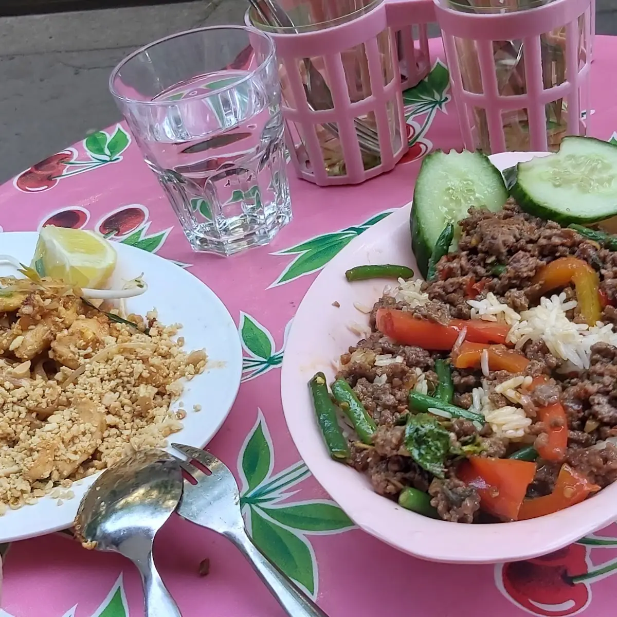 Pad Kra Prao Laad Krao