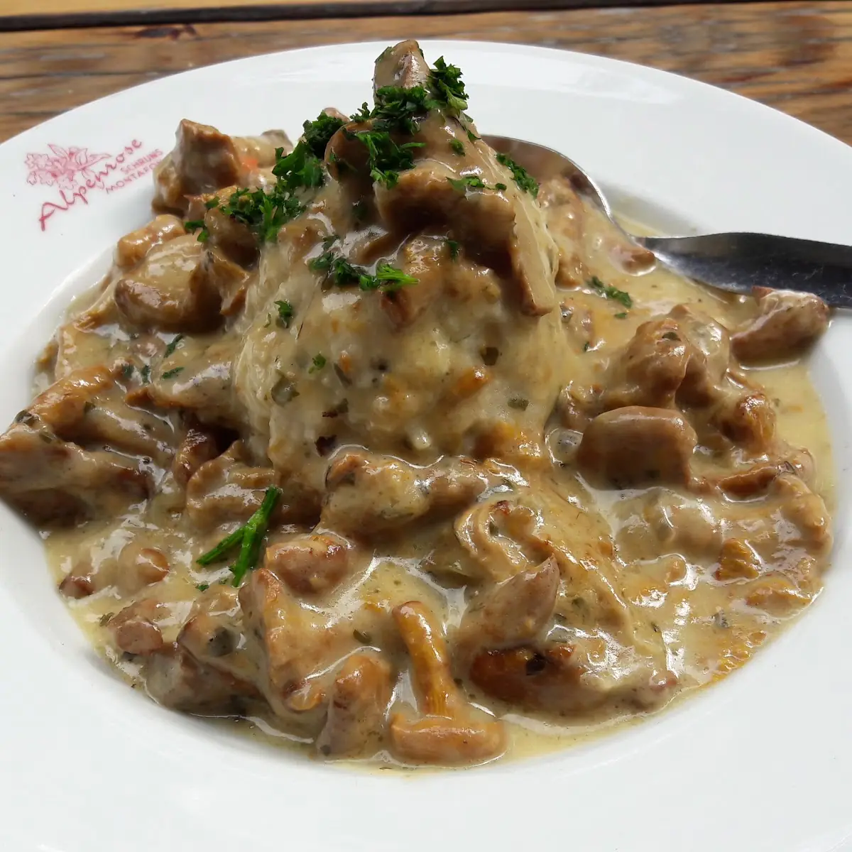 Pfifferling Soße & Semmelknödel